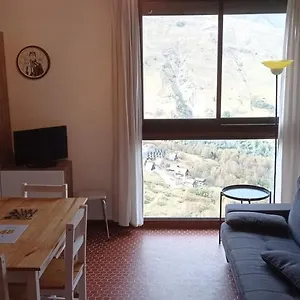 appartement-st-lary-soulan-pied-des-pistes-le-pla-dadet.midi-pyreneeshotels.com/
